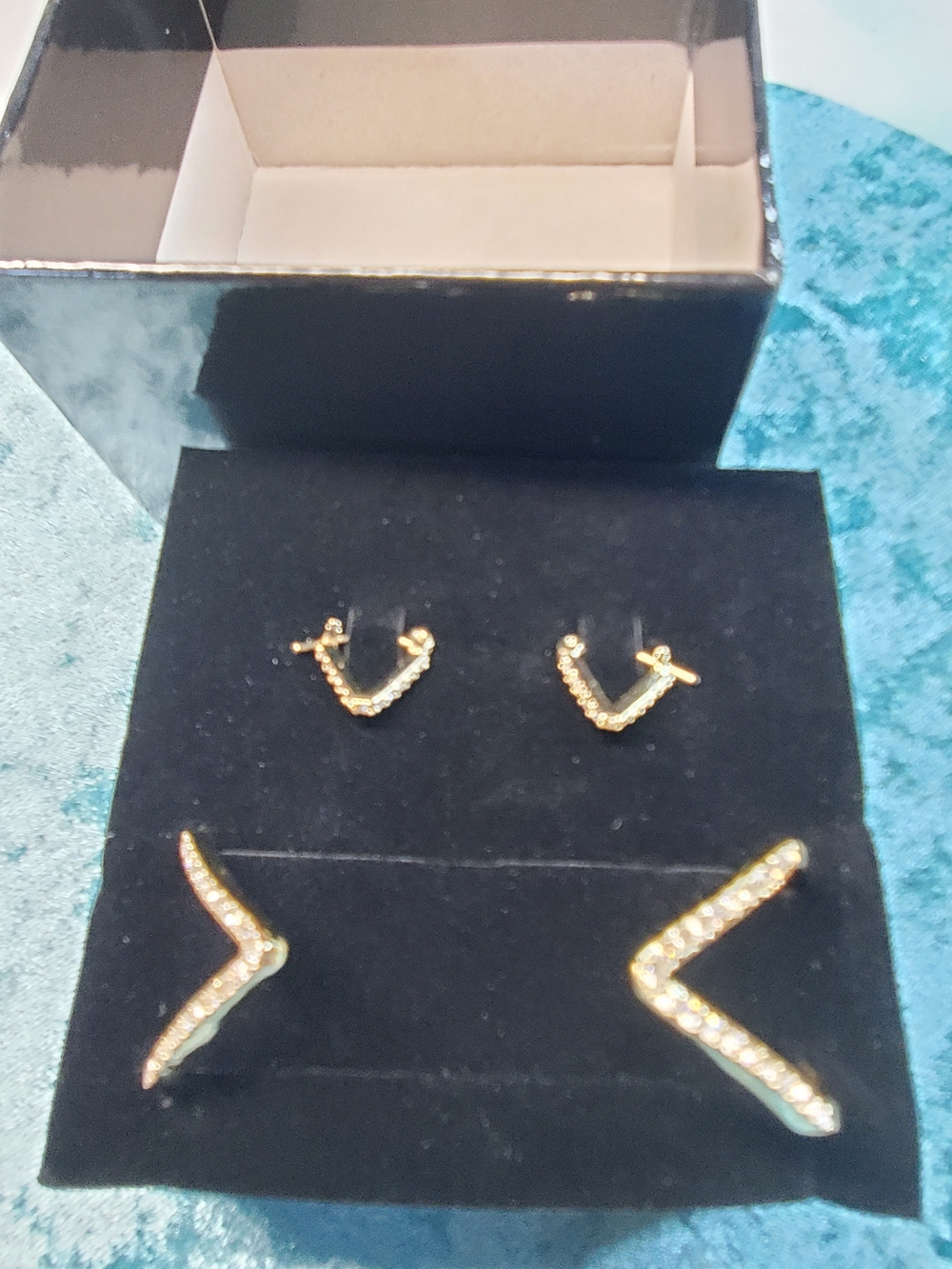 PINK Victoria's Secret Gold V-Shaped Crystal Bracelet Set